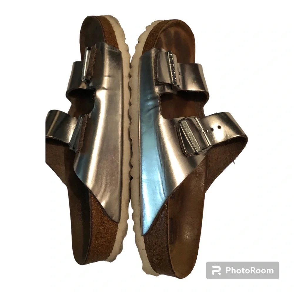 Birkenstock Arizona Softbed Metallic Silver Narrow (Women's)